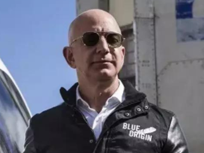 Jeff Bezos, fundador de Amazon, dice estar orgulloso de su paquete salarial