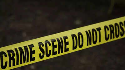  Man found dead outside Ghatkopar railway station