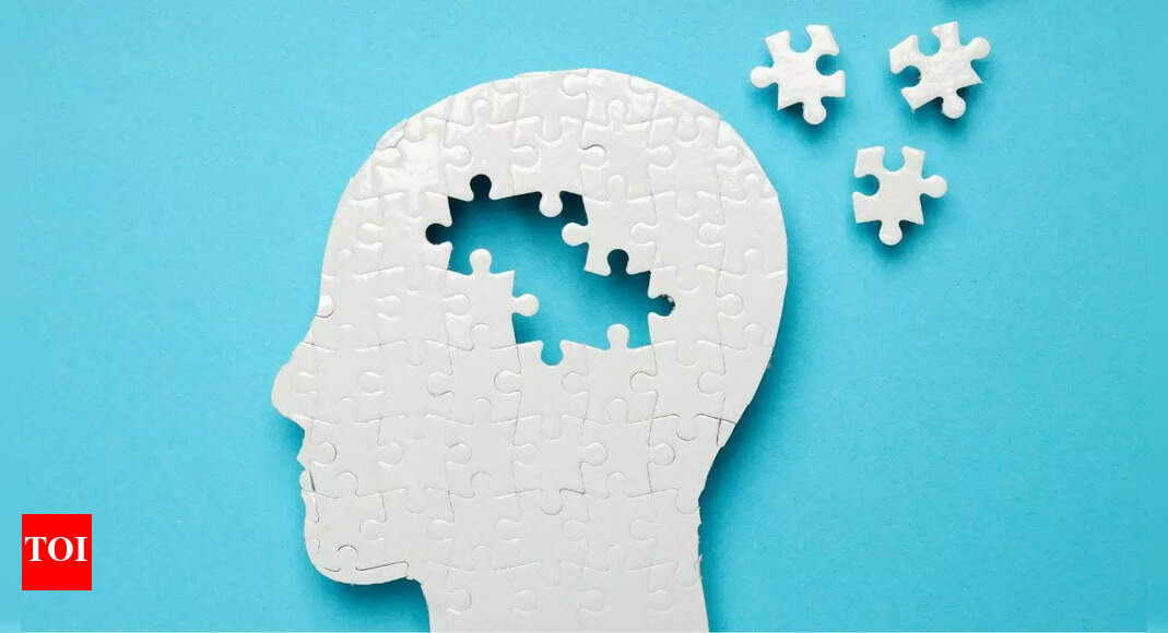 How can the risk of Alzheimer’s be measured even before symptoms appear?