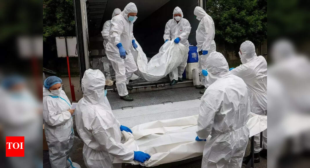 Ukraine receives 1,000 bodies from Russia; rare act of cooperation, peace talks remain stalled