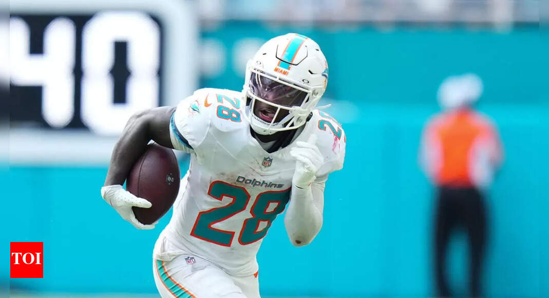 Will De’Von Achane play tonight against the Buffalo Bills? Latest injury update on the Miami Dolphins running back
