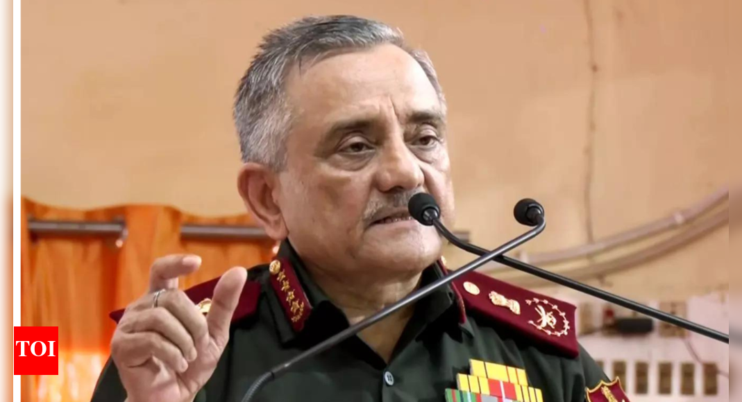 <div>'Best time would have been 6 am': Why India carried out Operation Sindoor at midnight - CDS General Anil Chauhan reveals</div>