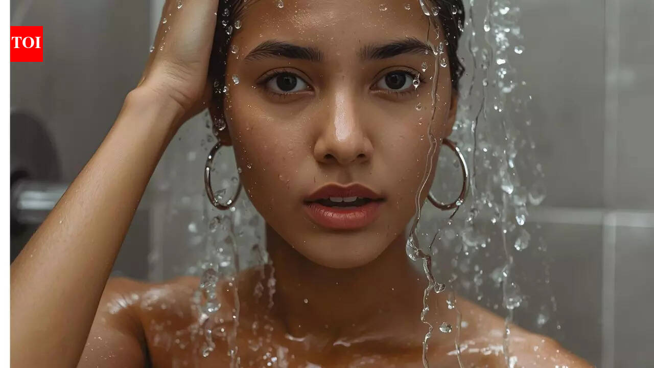 Daily showers and skin health: How over-showering could increase skin ...
