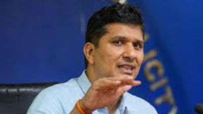 Rahul Gandhi's allegations are 'serious', but he remained silent over similar discrepancies in Delhi: Saurabh Bharadwaj