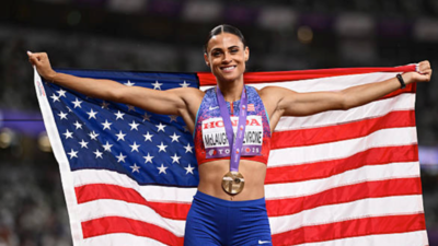 Sydney McLaughlin-Levrone smashes 42-year record to win 400m world title, Andre Levrone Jr.'s reaction steals the show