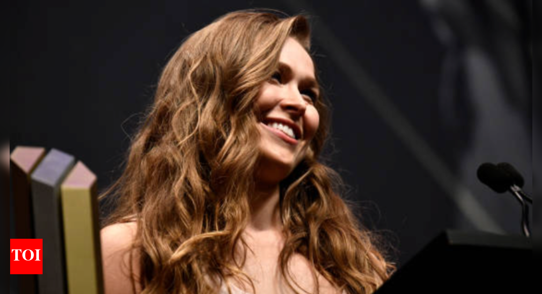 “She could be a d***head”: Veteran UFC fighter accuses Ronda Rousey of having a rotten attitude