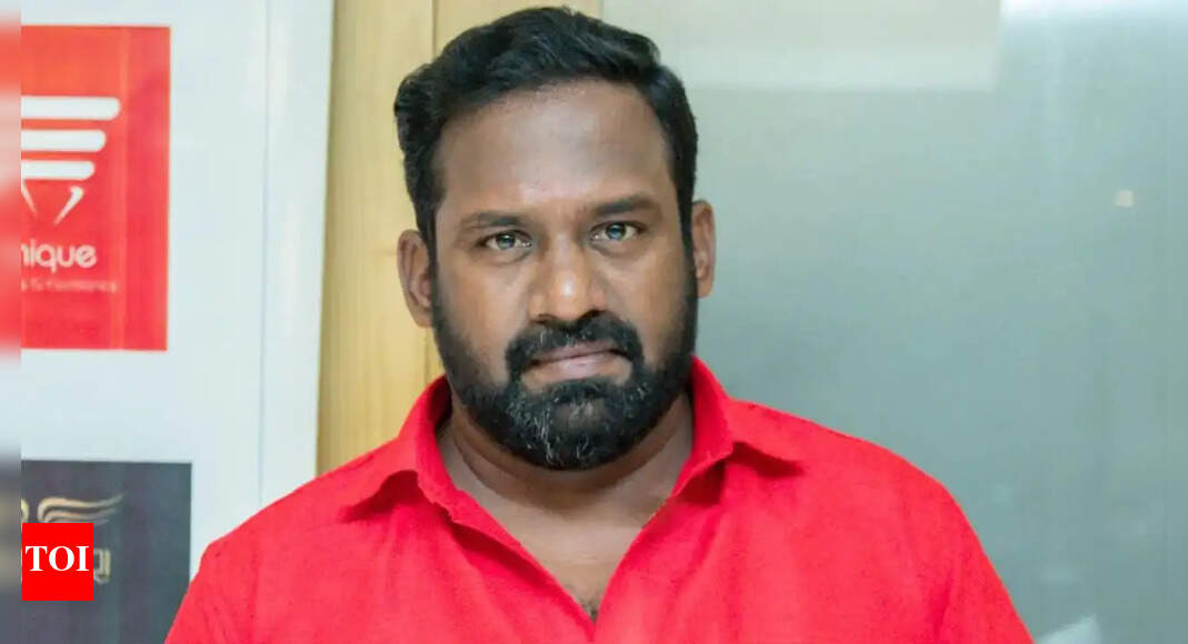 <div>Kamal Haasan, MK Stalin mourn Robo Shankar's demise</div>