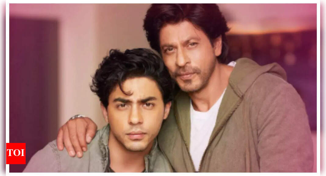 Did you know, like Aryan, SRK also wanted to be a director?