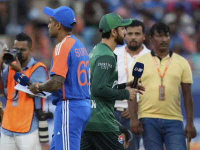  Handshake row erupts again! Mohammad Amir's viral post on Virat Kohli stirs drama before India-Pakistan rematch