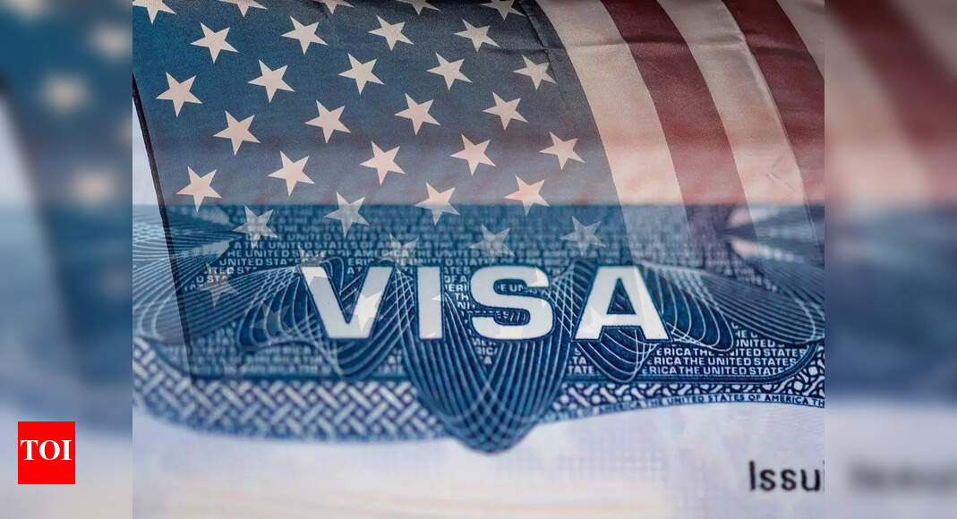 <div>Fentanyl threat: US denies visas to 'certain execs'</div>