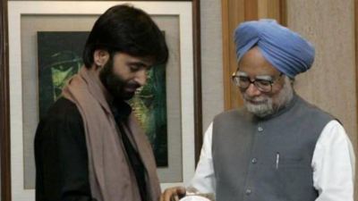 'Manmohan Singh conveyed his gratitude': Yasin Malik claims ex-PM thanked him for meeting Hafiz Saeed; submits affidavit in Delhi high court