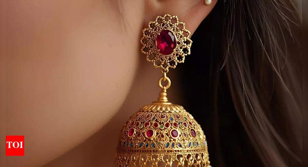 Can your jhumkas cause an ear infection: Side effects and prevention tips