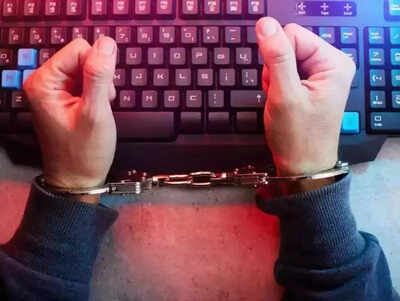 UP: Cyber fraud racket busted; 2 held for extorting Rs 33 lakh from retired engineer