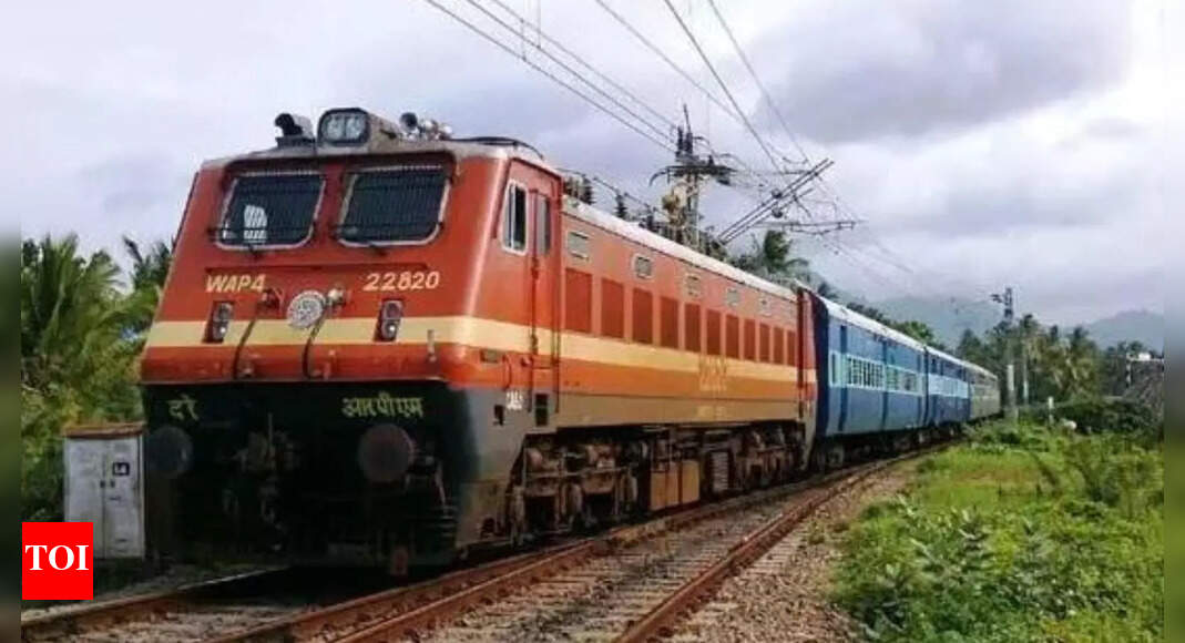 Five pairs of special trains to stop at Maihar station till October 4