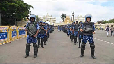 Mysuru police impose one way traffic and parking restrictions during Dasara