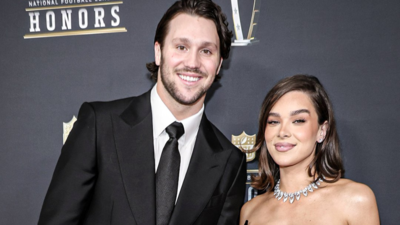 Josh Allen makes unexpected confession about helping Hailee Steinfeld act while leading Buffalo Bills