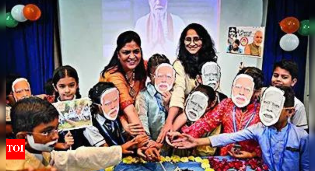 <div>Nationwide 'Seva hi Samarpan' initiatives marked PM's 75th birthday celebration</div> <div>Nationwide 'Seva hi Samarpan' initiatives marked PM's 75th birthday celebration</div>