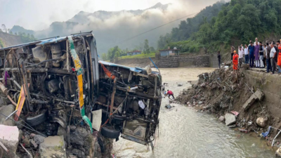 Monsoon havoc in Himachal Pradesh: Death toll rises to 427, infrastructure in tatters; 243 rain-related deaths, 184 in accidents