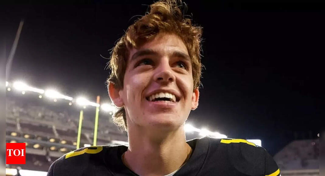 Arch Manning struggles in Texas Longhorns early season games as fans boo and questions rise in Austin