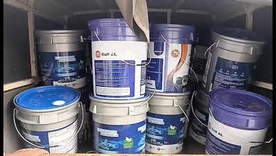 Dhanbad Police Seizes 300 Litres of Raw Spirit Smuggled to Bihar Ahead of Festive Season
