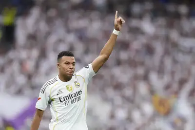  Kylian Mbappe on target, Real Madrid defeat Espanyol 2-0