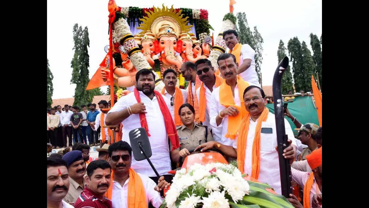 Ganesh Chaturthi celebration in Davanagere