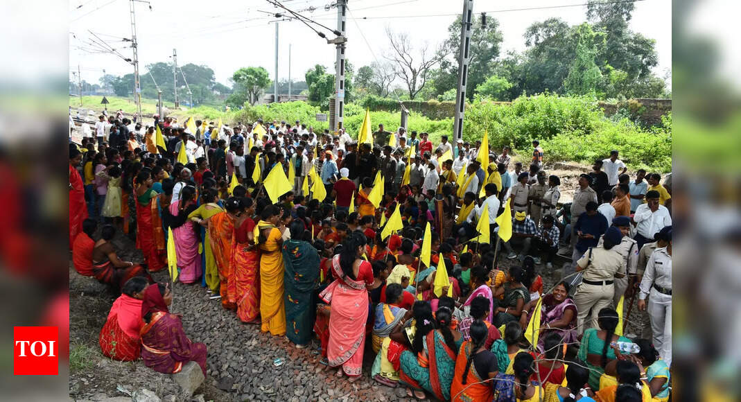 South Eastern Railway Faces Disruption as Kurmi Community Protests for ST Status