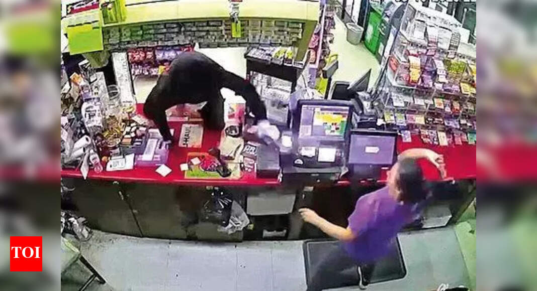 Two-minute delay in closing US store proved fatal for owner | Ahmedabad ...