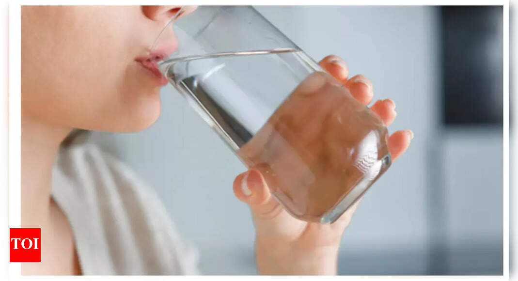 Constantly drinking water but still feel dehydrated? Most people have no idea they’re missing this crucial hydration element
