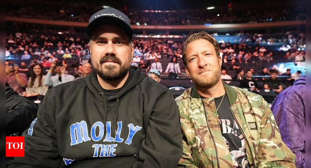 Did Dave Portnoy and top Barstool employee really reject $10 million to attend a Saudi Arabia boxing fight