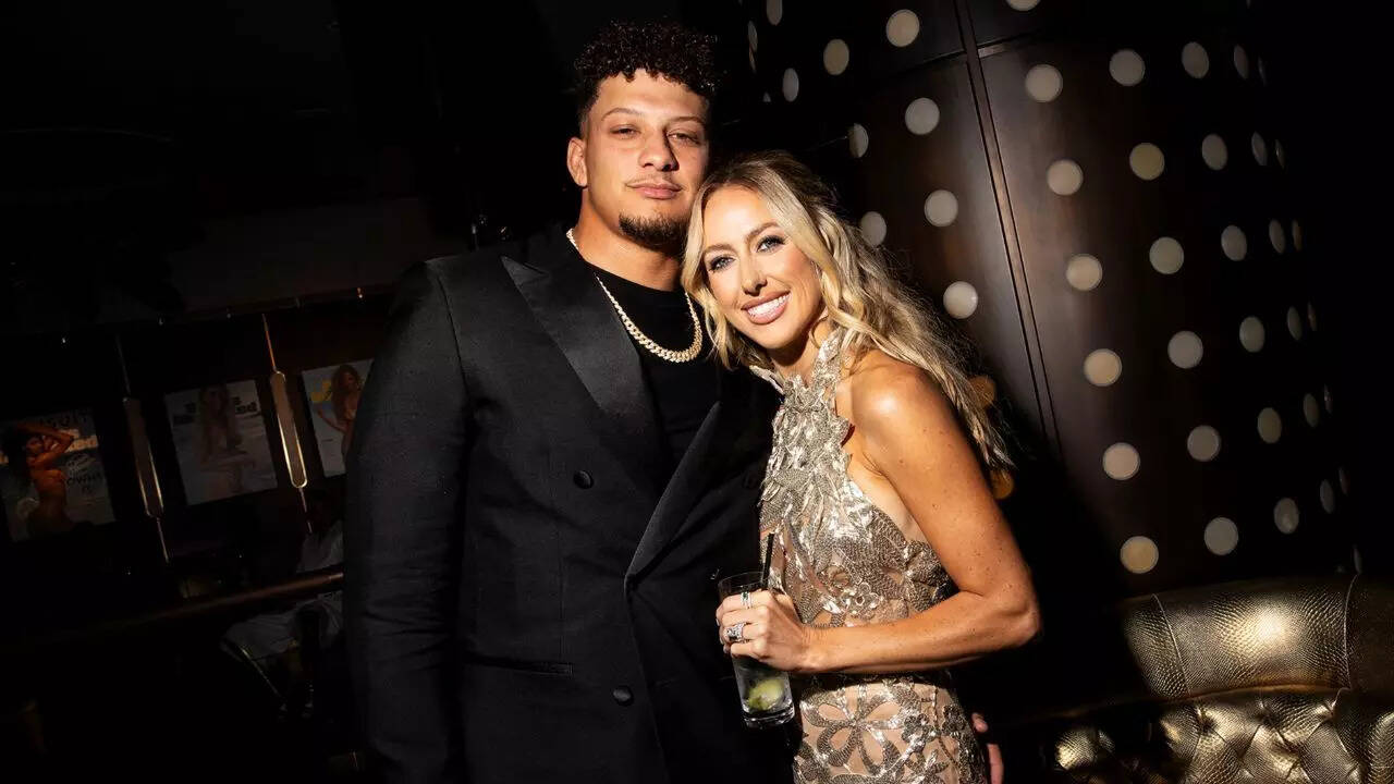 Patrick Mahomes and wife Brittany turn heads during date night at his and  Travis Kelce's new dining venture | NFL News - The Times of India