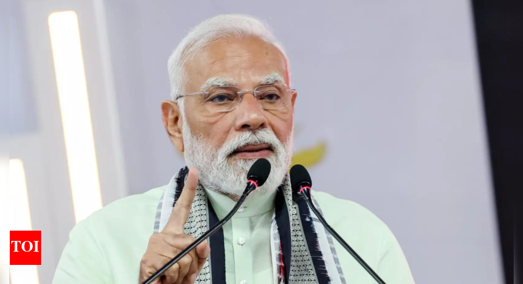<div>From demonetisation to Covid and Operation Sindoor: PM Modi's speeches over the years; all eyes on 5pm address</div>