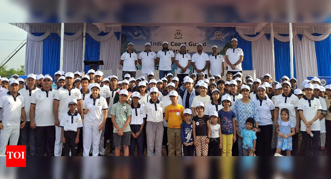 Karwar officials urge ocean cleanliness; plastic waste threatens marine life; public joins cleanup