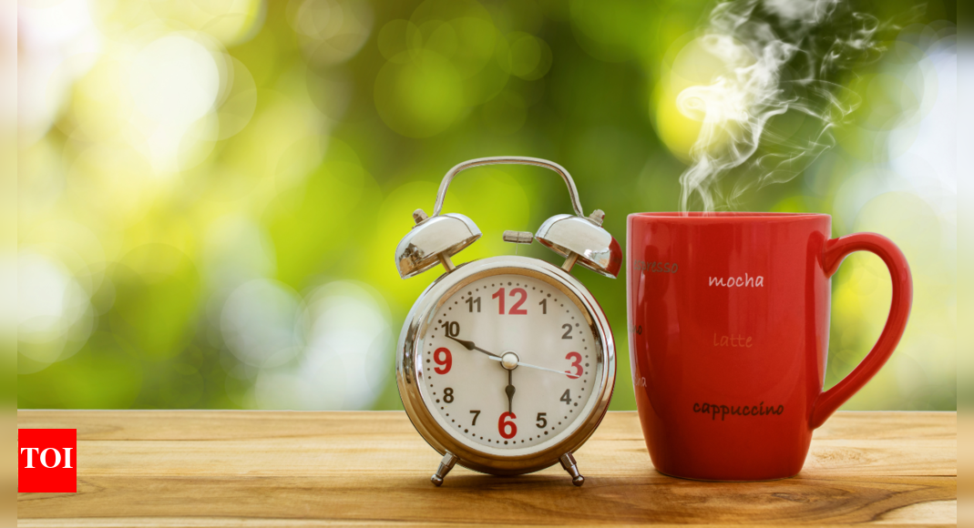 Neurologist reveals why that morning alarm might be dangerous for the heart