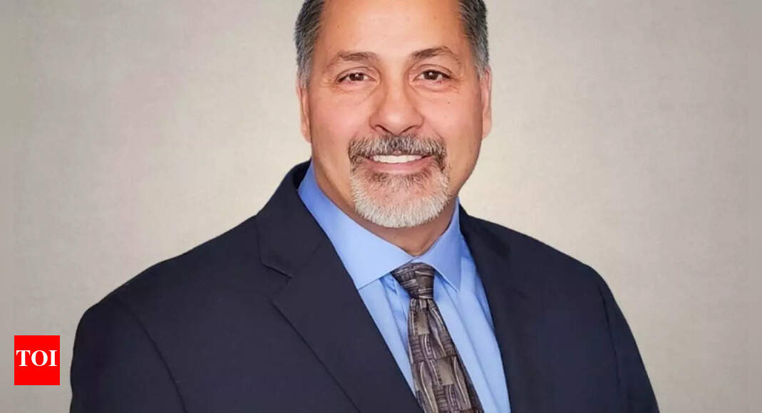 <div>Sky Meadow Country Club shooting: Victim Robert DeCesare's mother narrates how her son was killed by Hunter Nadeau</div> <div>Sky Meadow Country Club shooting: Victim Robert DeCesare's mother narrates how her son was killed by Hunter Nadeau</div>