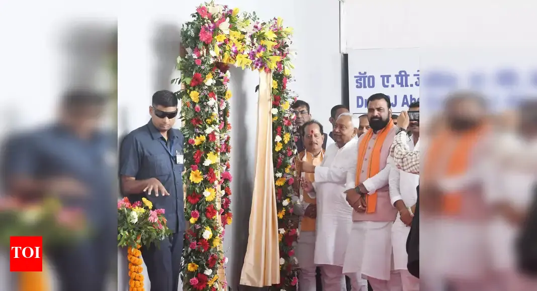 CM opens science city, praises construction
