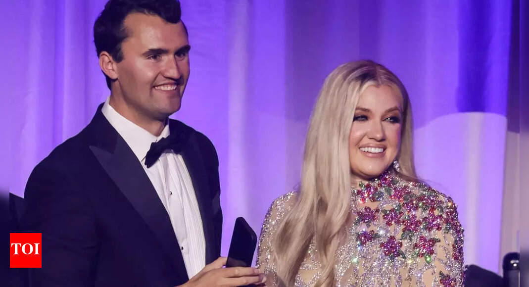 <div>'When I get to heaven...': Erika Kirk reveals she won't seek death penalty for Charlie Kirk's killer because...</div>