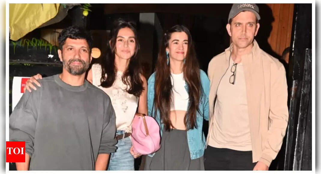 <div>Farhan-Hrithik reunite; reignite 'ZNMD 2' buzz</div>