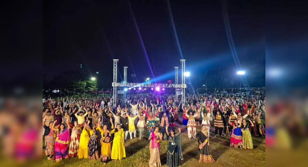 Garba beats with a word of caution from city doctors