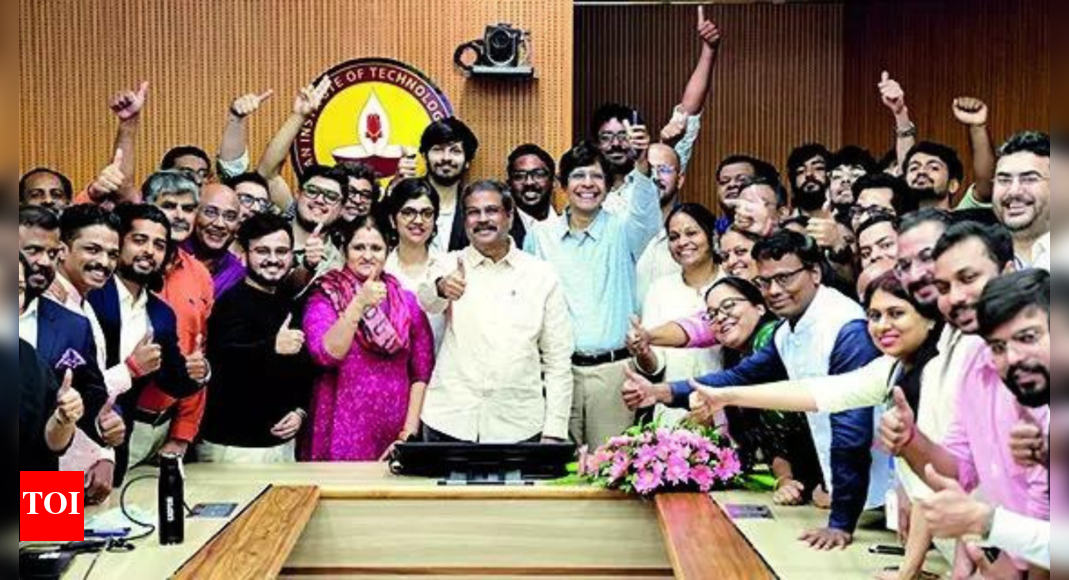 <div>Tamil Nadu can't oppose NEP and still expect SSA funds: Pradhan</div> <div>Tamil Nadu can't oppose NEP and still expect SSA funds: Pradhan</div>