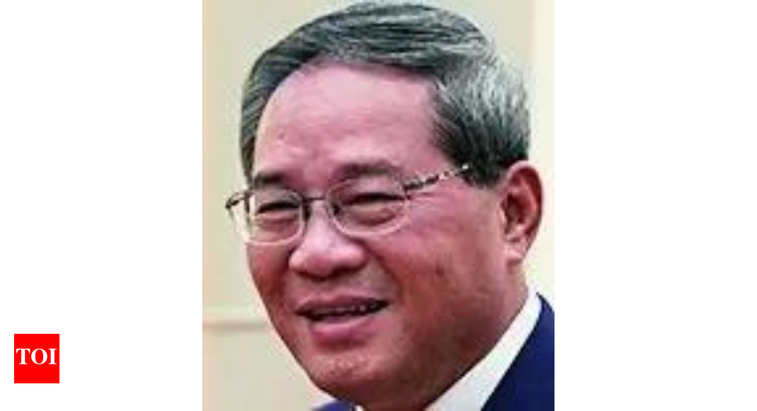 US lawmakers push for military dialogue in a rare visit to Beijing