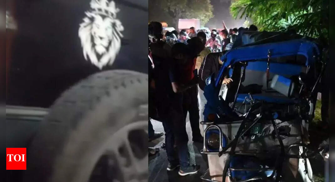 2 dead, 4 critically injured as speeding Thar rams e-rickshaw in Lucknow