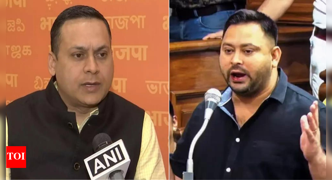 <div>'RJD goons abused PM Modi's mother': BJP questions Tejashwi Yadav's silence over issue; blames his 'vile speech'</div> <div>'RJD goons abused PM Modi's mother': BJP questions Tejashwi Yadav's silence over issue; blames his 'vile speech'</div>