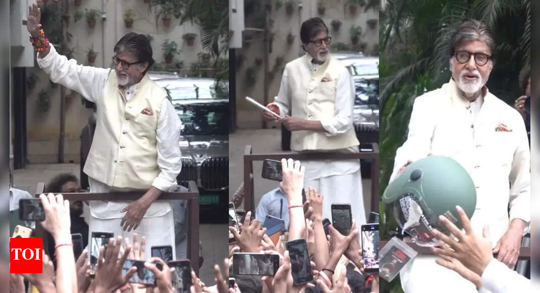 Amitabh Bachchan celebrates Navratri with fans: WATCH