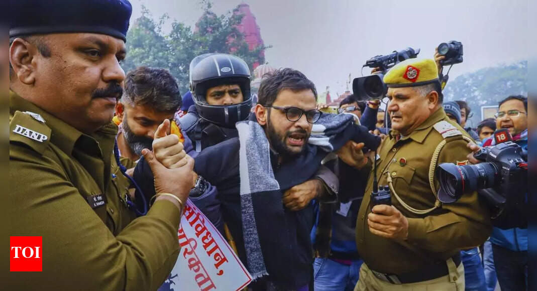Delhi riots case: SC notice on Umar Khalid, Sharjeel's bail plea