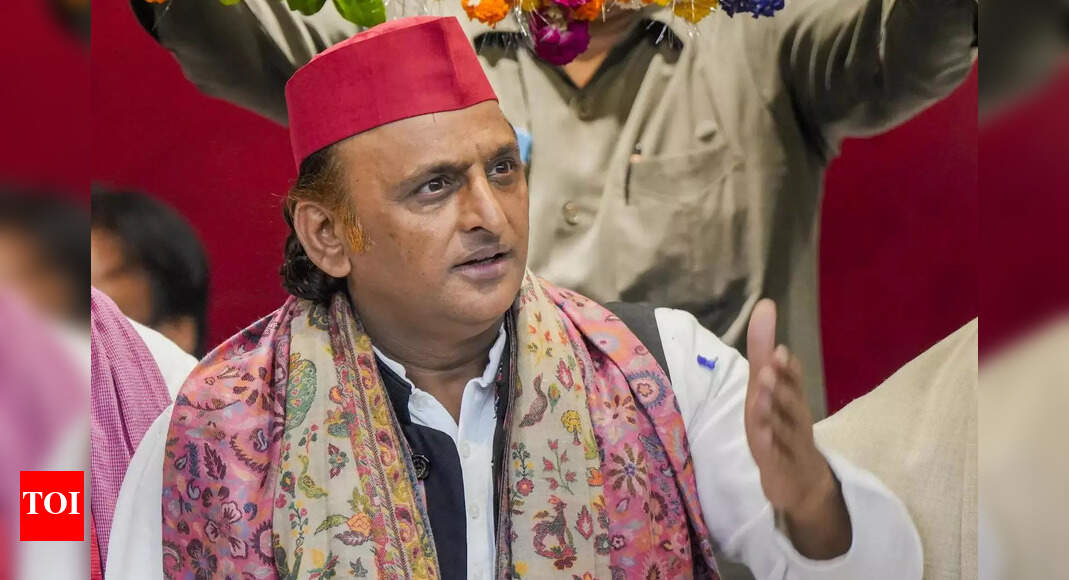 <div>'5,000 years of discrimination': Akhilesh on UP govt order; seeks end to casteist symbols, mindset</div>