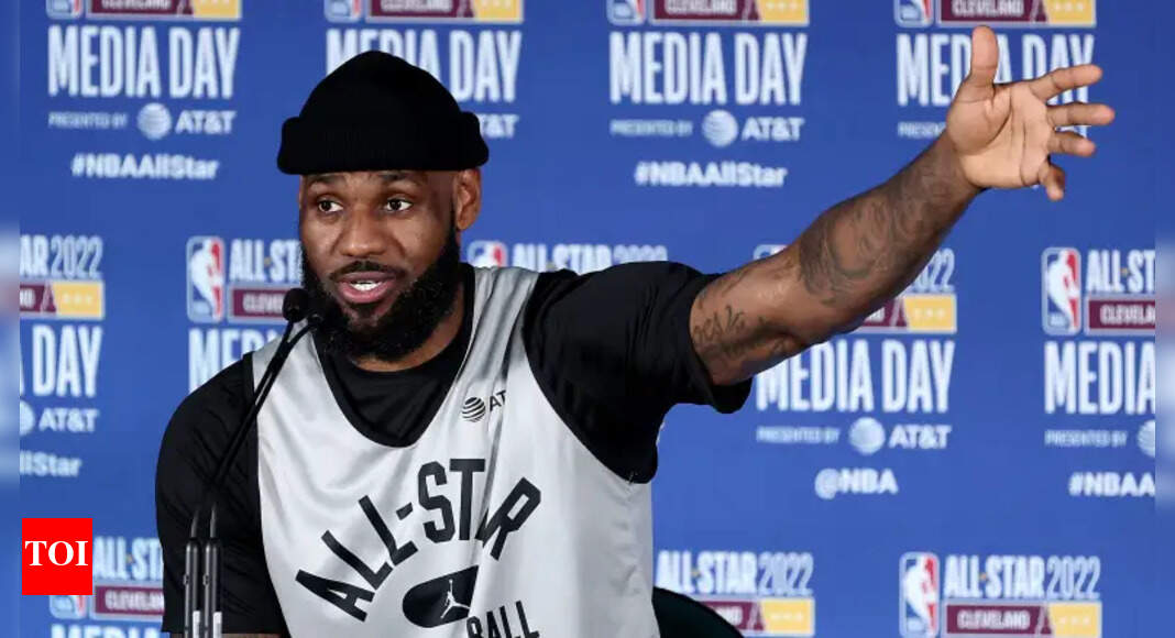 Three-time NBA icon reveals why LeBron James doesn’t deserve a statue outside the Crypto.com Arena