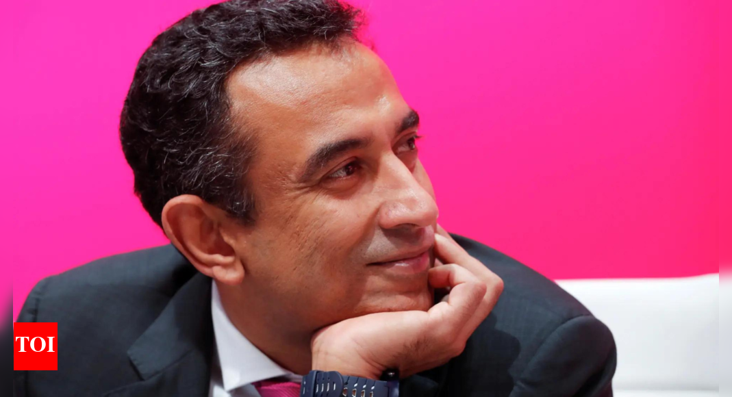 T-Mobile calls up IIM-grad Srinivas Gopalan as CEO