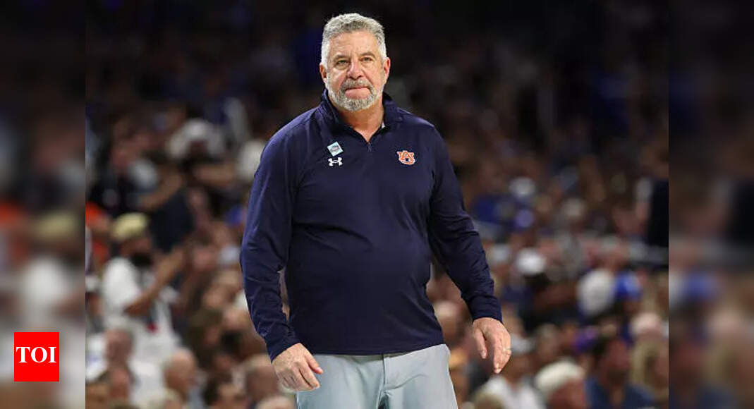 Bruce Pearl steps down after 11 seasons at Auburn Tigers, son Steven set to take over the reins