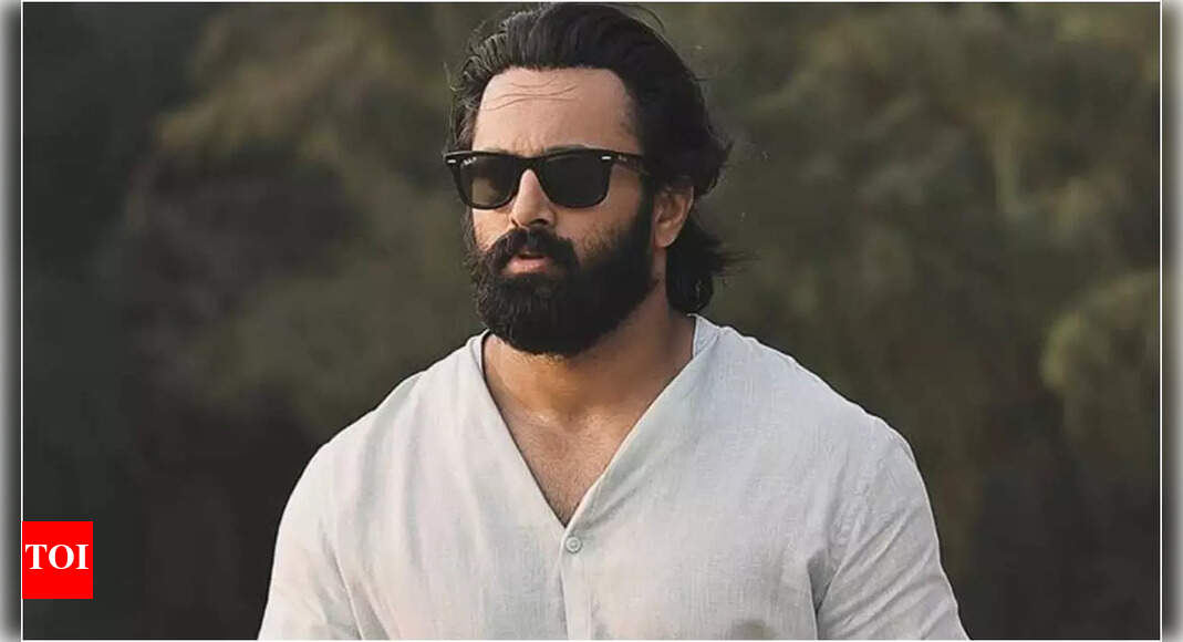 Manager assault case: Unni Mukundan summoned by court